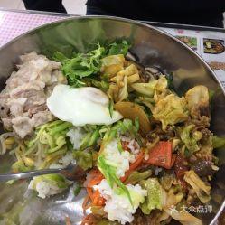 金三顺吃拌饭视频,美味诱人，一口接一口